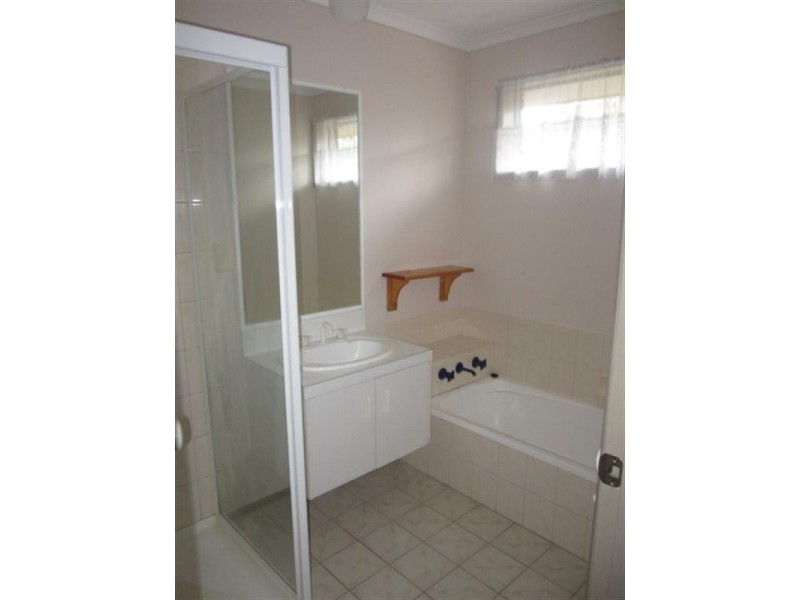 30 Schmitt Court, Whittington VIC 3219