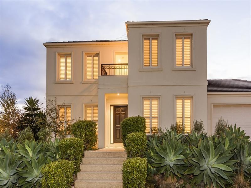 6 Palmerston Place, Highton VIC 3216