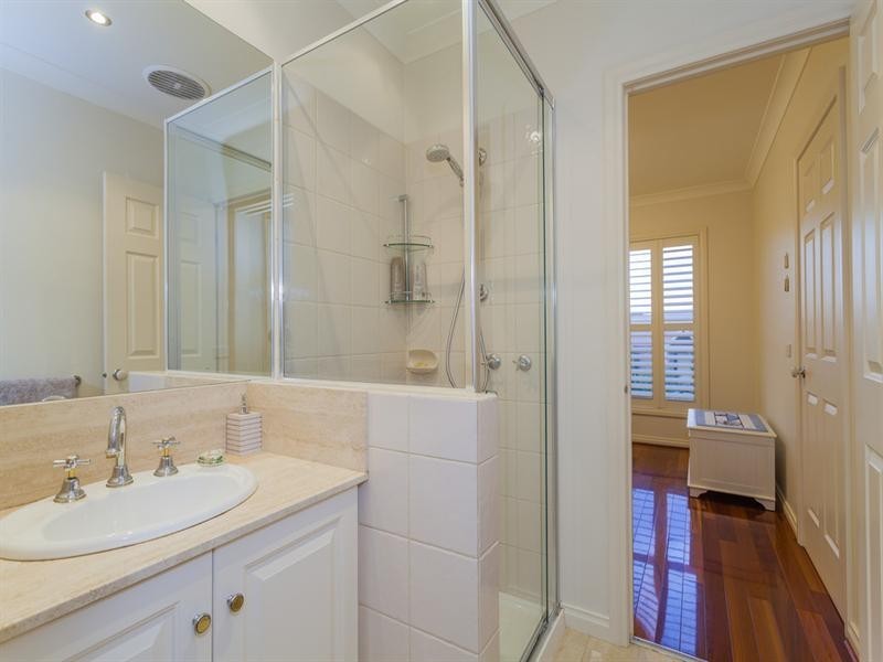 6 Palmerston Place, Highton VIC 3216