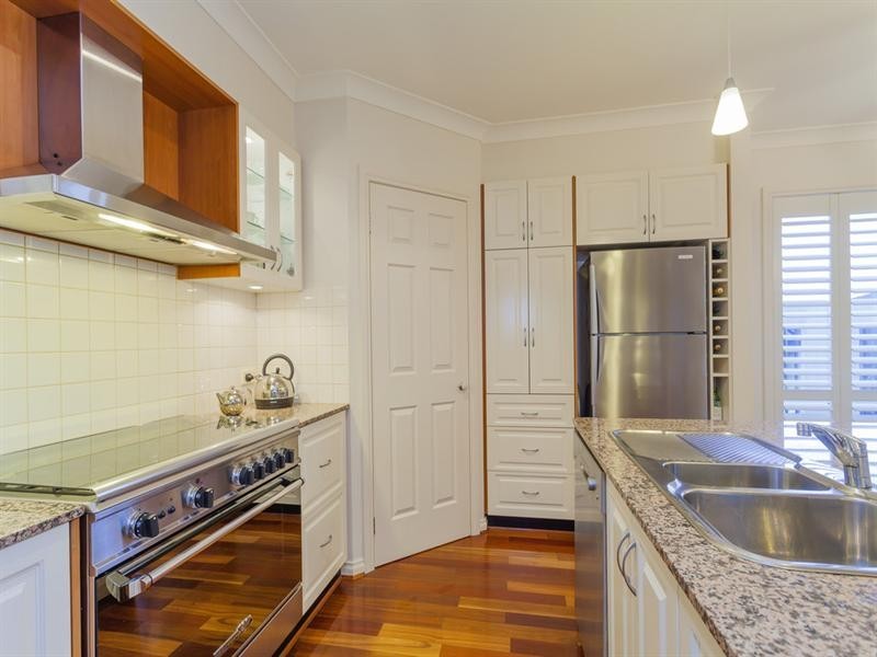 6 Palmerston Place, Highton VIC 3216