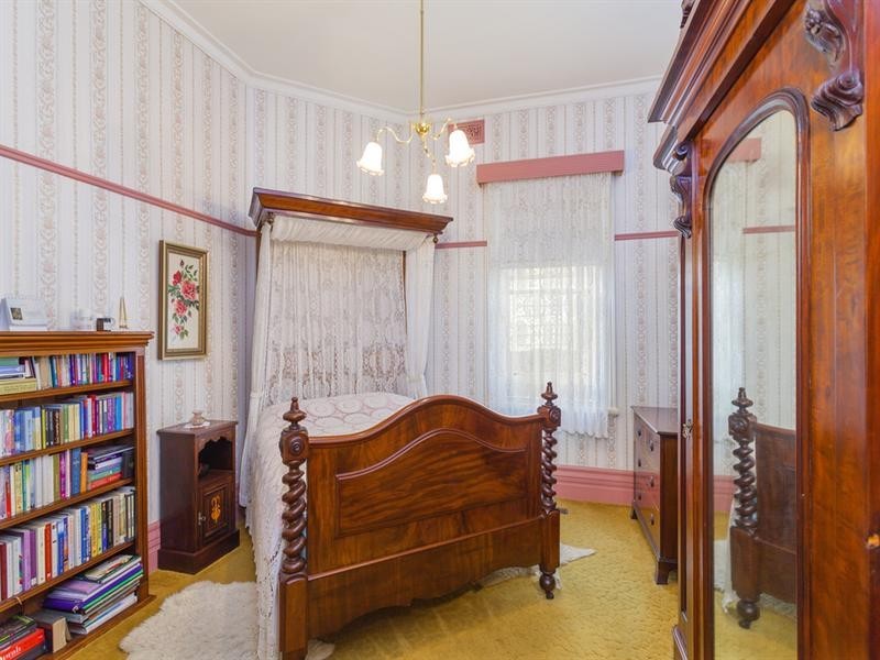 12 The Esplanade South, Geelong VIC 3220