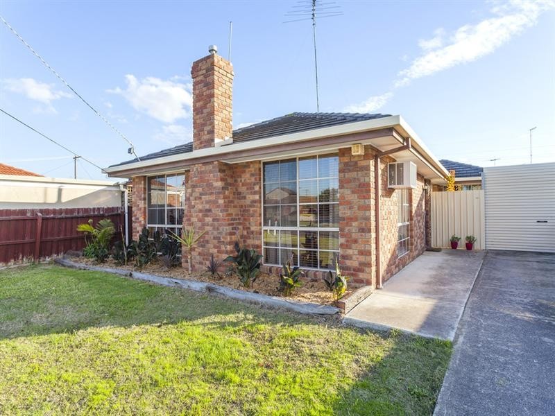 15 Corangamite Drive, Corio VIC 3214