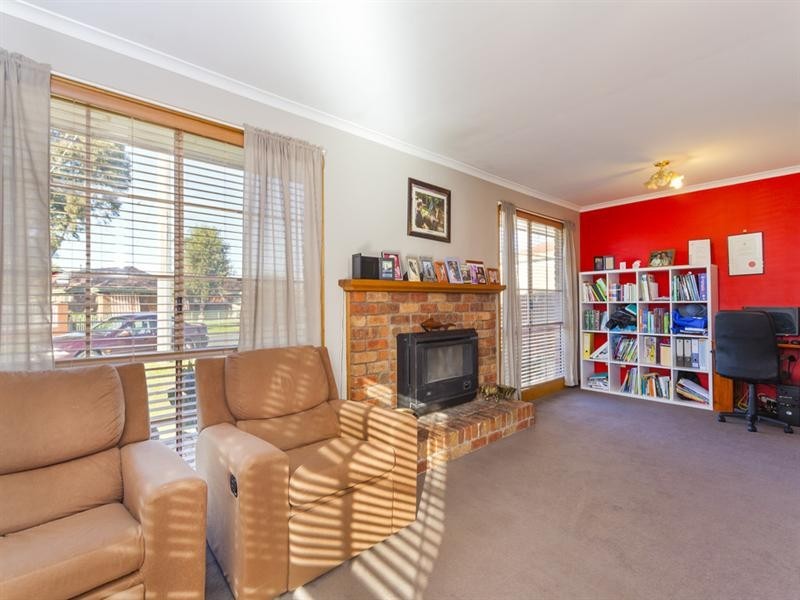 15 Corangamite Drive, Corio VIC 3214