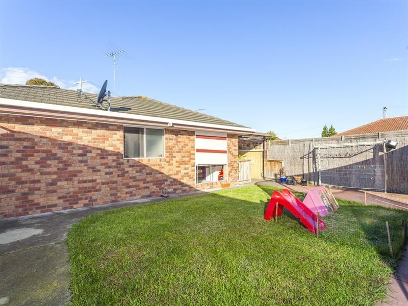 15 Corangamite Drive, Corio VIC 3214