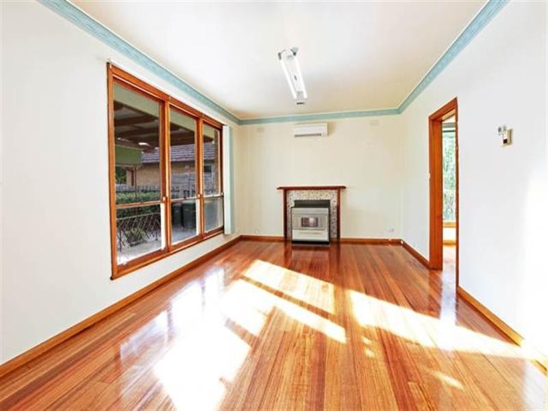 1 Sladen Street, Hamlyn Heights VIC 3215