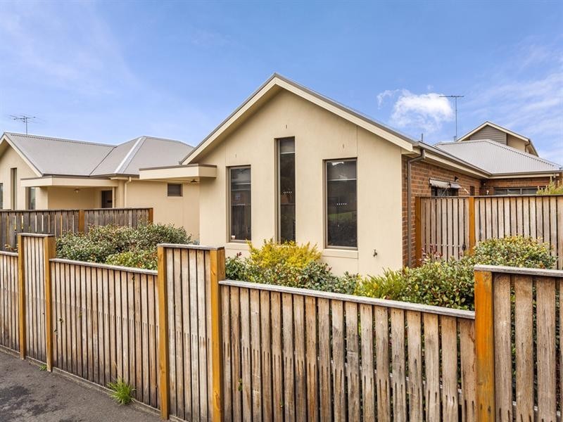 4/151-153 Hope Street, Geelong West VIC 3218