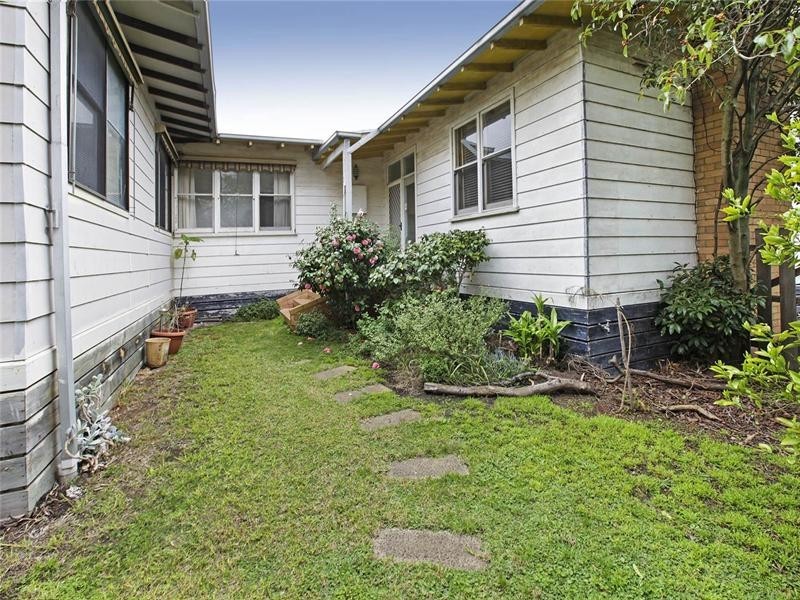 3 Boronia Street, Newcomb VIC 3219