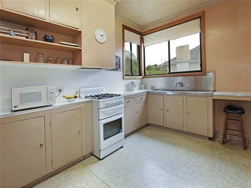 3 Boronia Street, Newcomb VIC 3219