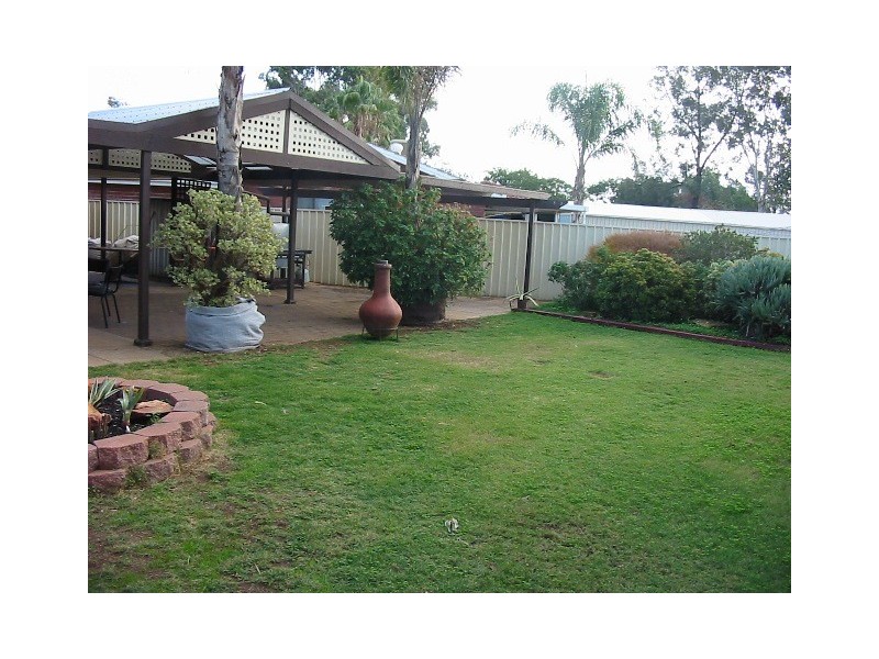 21 Carabeen Crescent, Andrews Farm SA 5114