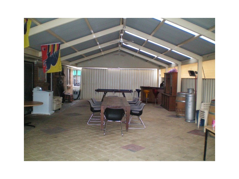 24 Coolen Crescent, Burton SA 5110