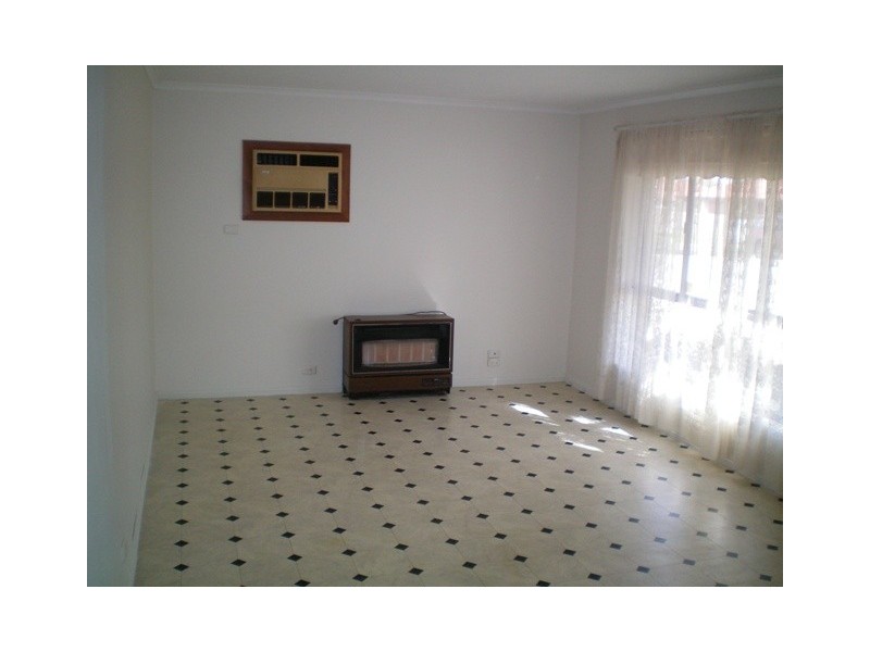 20 Nicholls Crescent, Burton SA 5110