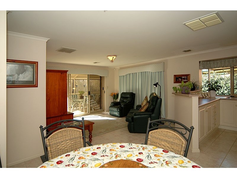 6 Legend Avenue, Walkley Heights SA 5098