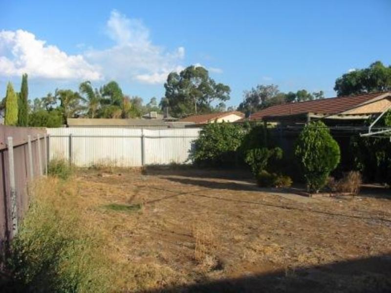 14 Bond Avenue, Burton SA 5110