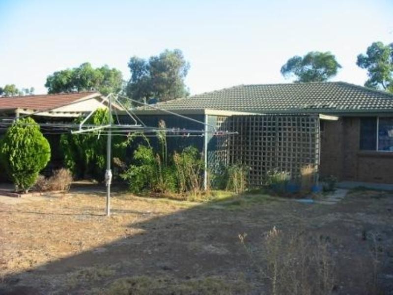 14 Bond Avenue, Burton SA 5110
