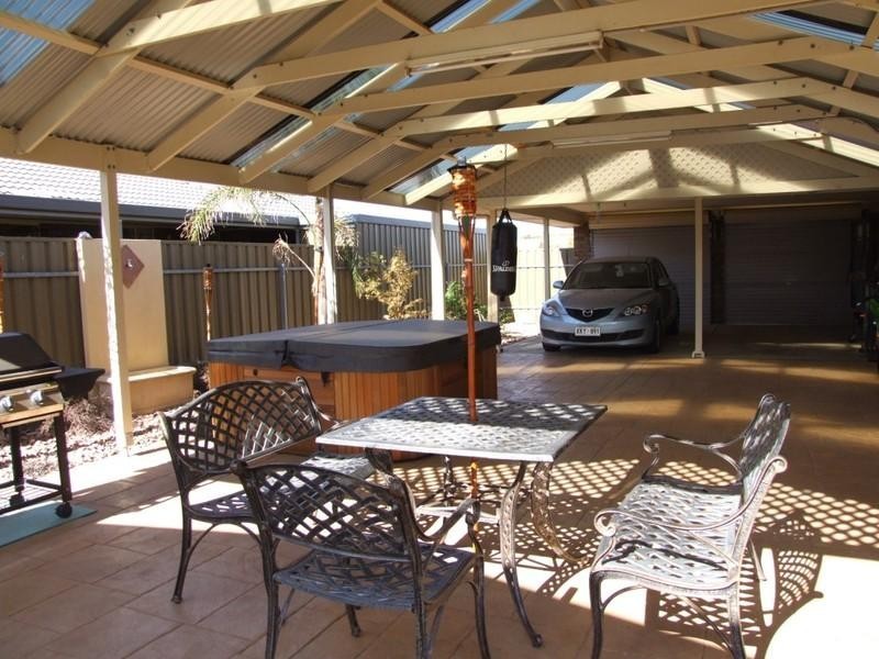 4 Mosel Grove, Paralowie SA 5108