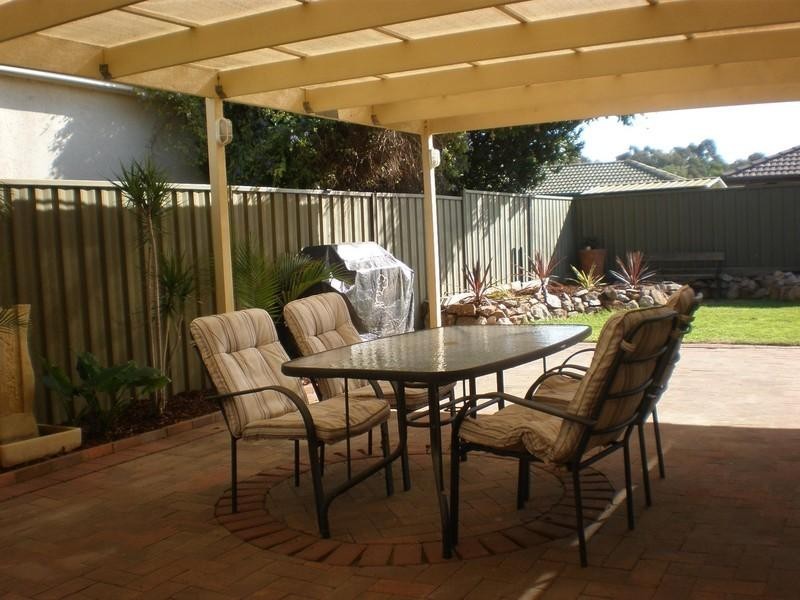 17 Garfield Court, Paralowie SA 5108