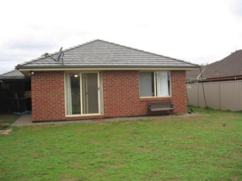 6 Lakeview Drive, Parafield Gardens SA 5107