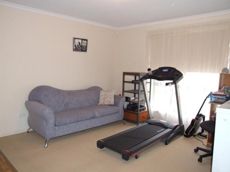 15 Napoleon Court, Paralowie SA 5108