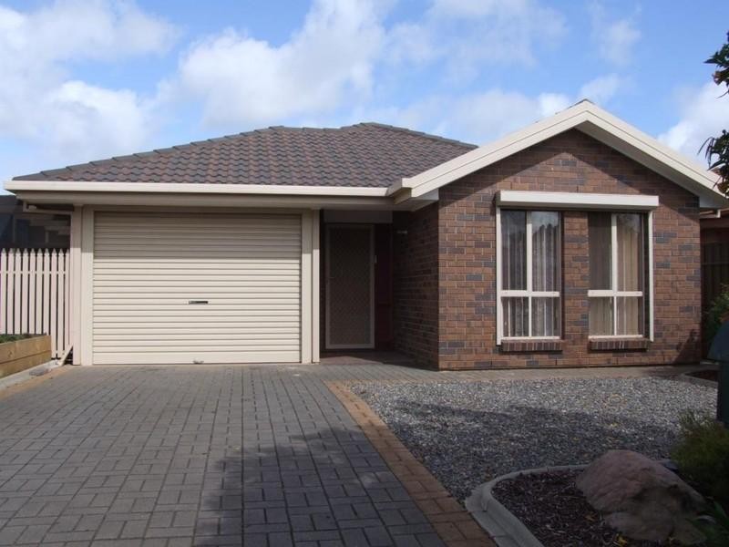 14 Hughes Street, Andrews Farm SA 5114