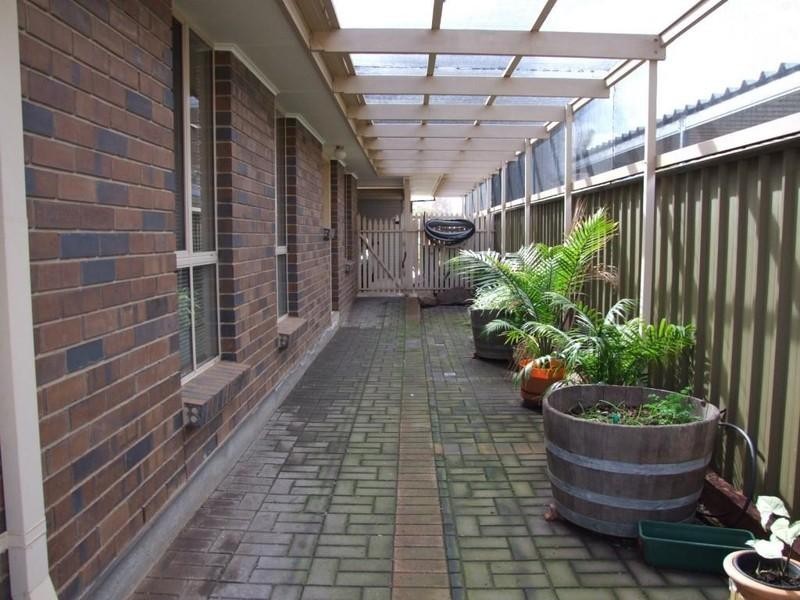 14 Hughes Street, Andrews Farm SA 5114