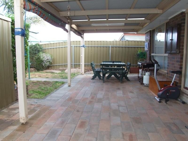 14 Hughes Street, Andrews Farm SA 5114