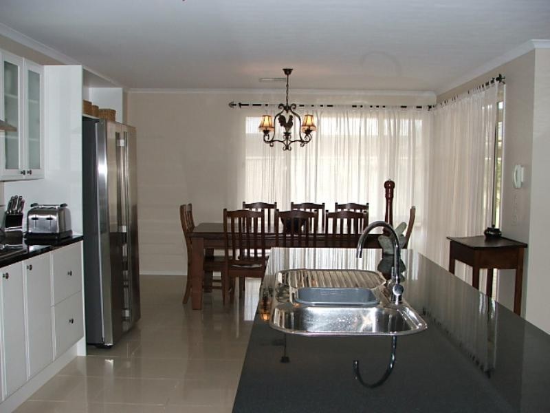 6 Amberwell Terrace, Burton SA 5110