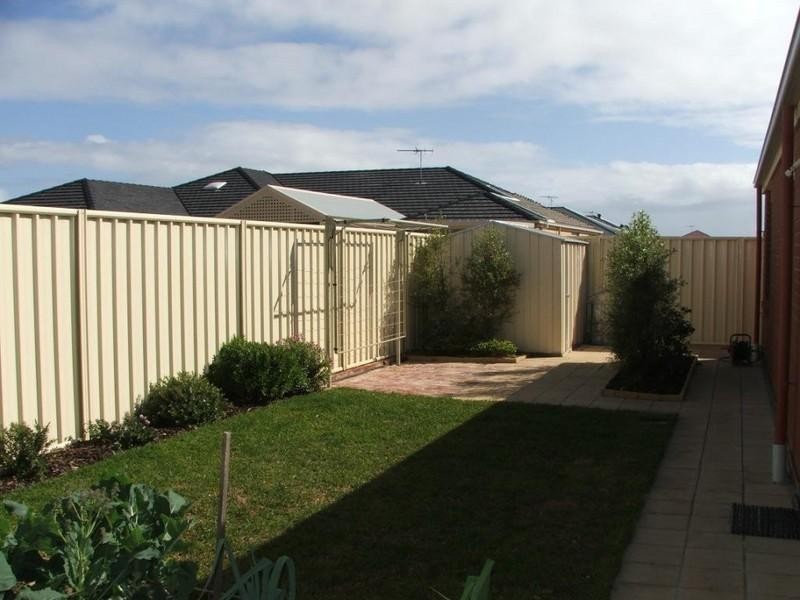 6 Amberwell Terrace, Burton SA 5110