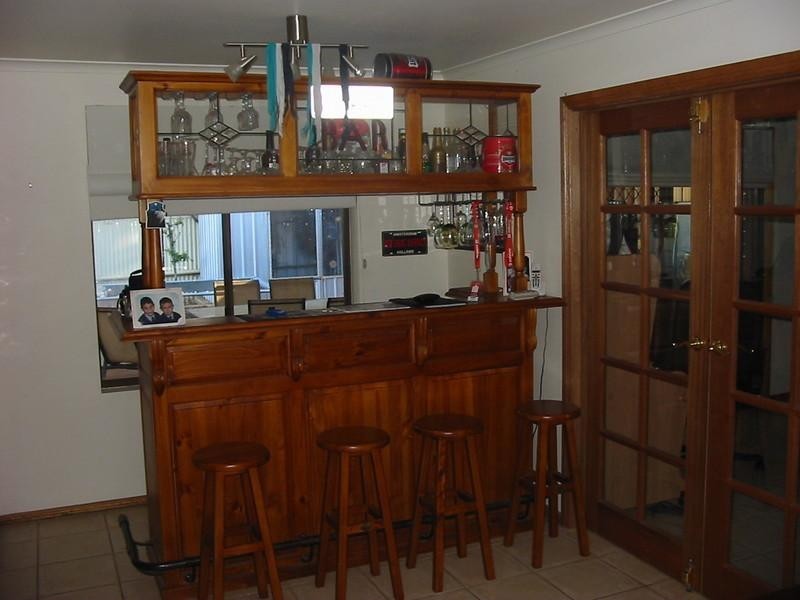 25 Bond Avenue, Burton SA 5110