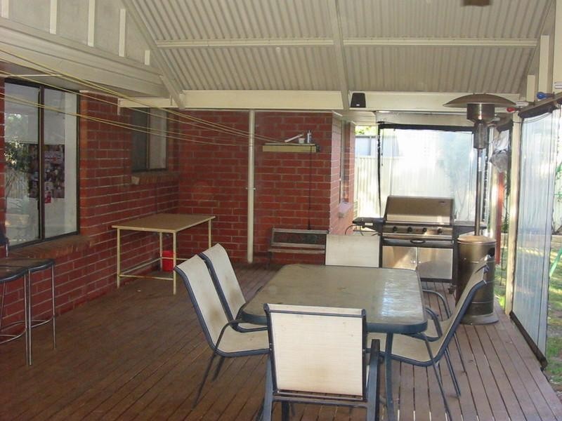 25 Bond Avenue, Burton SA 5110