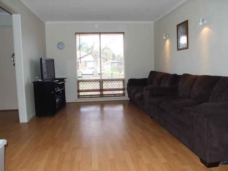 15 Rogers Crescent, Paralowie SA 5108