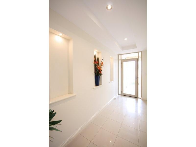 2 Pine Court, Mawson Lakes SA 5095