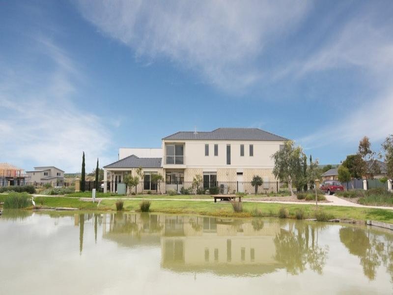 2 Pine Court, Mawson Lakes SA 5095