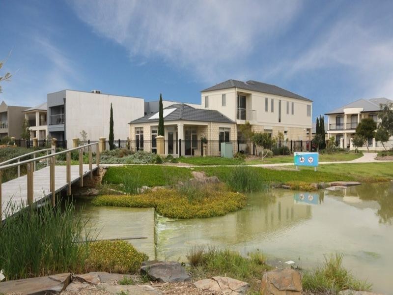 2 Pine Court, Mawson Lakes SA 5095