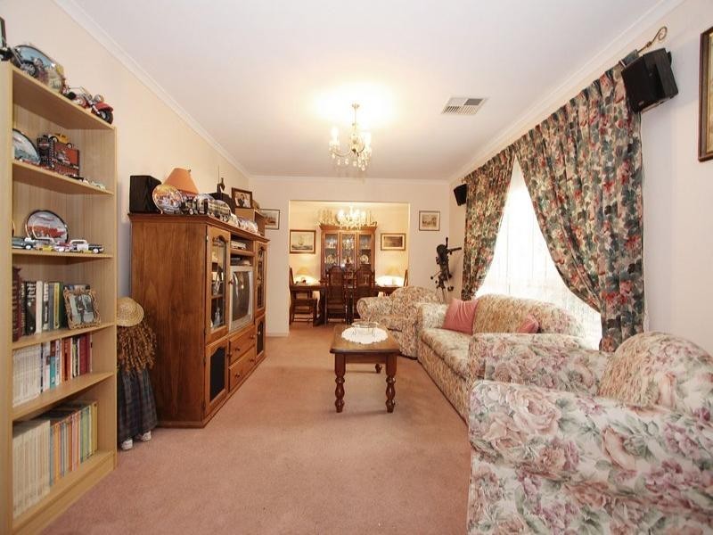 7 Duchess Court, Paralowie SA 5108