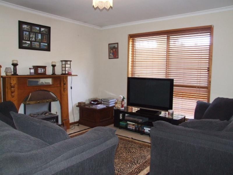 8 Armadale Place, Salisbury East SA 5109