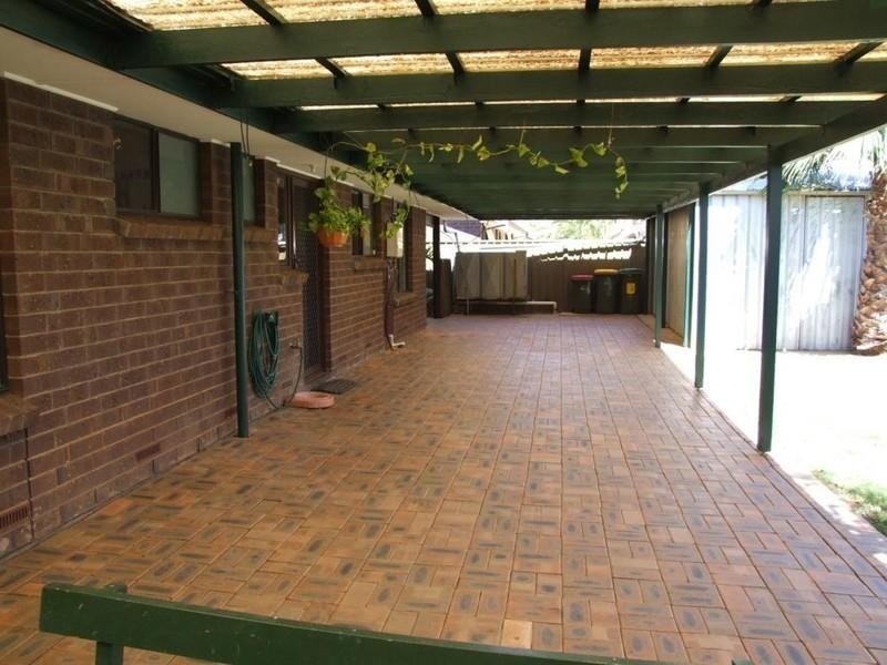 17 Bond Avenue, Burton SA 5110