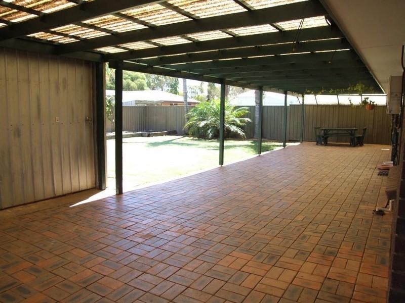 17 Bond Avenue, Burton SA 5110