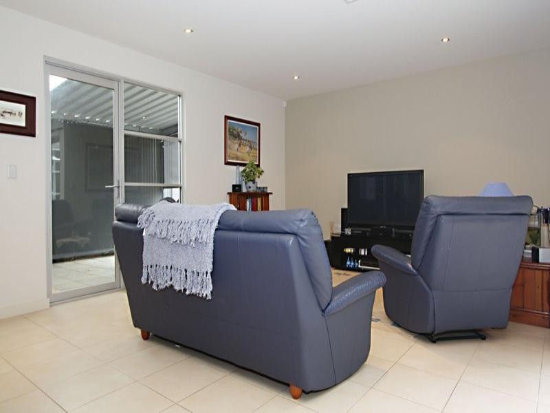 1 Yates Street, Mawson Lakes SA 5095