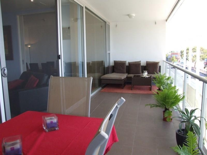 W21/18- 28 Main Street, Mawson Lakes SA 5095