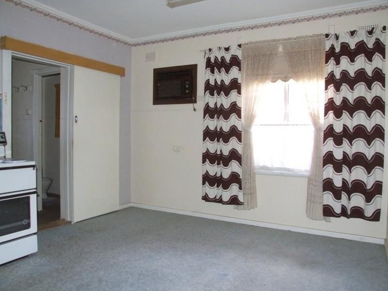 17 Blake Road, Elizabeth South SA 5112