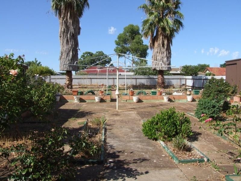 17 Blake Road, Elizabeth South SA 5112