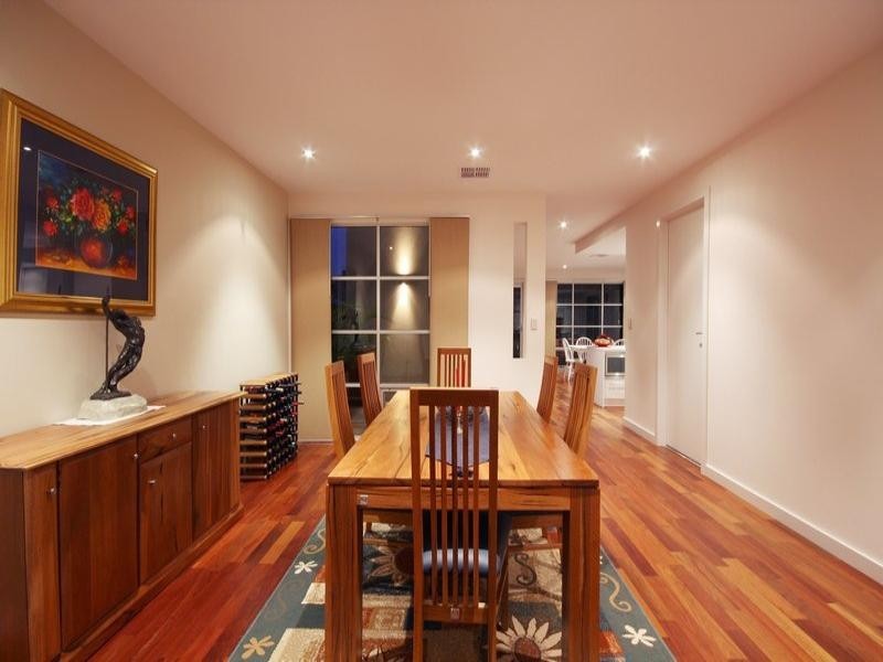 11 Yates Street, Mawson Lakes SA 5095