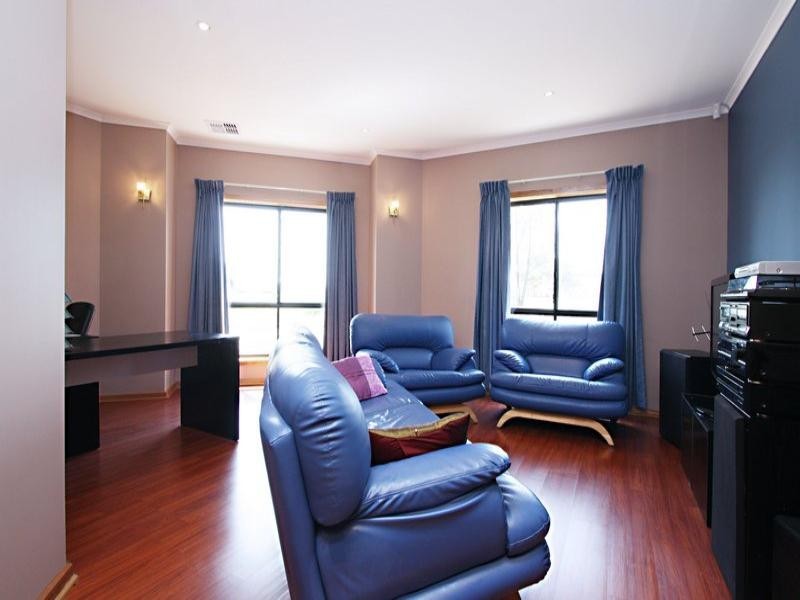 1 Parkview Street, Burton SA 5110