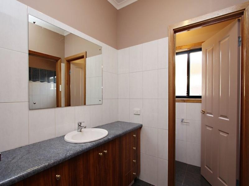 1 Parkview Street, Burton SA 5110