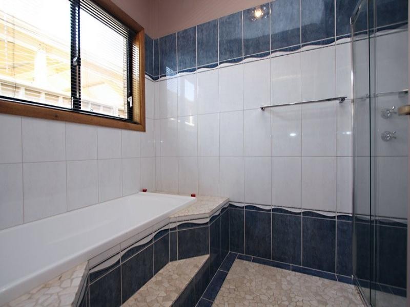 1 Parkview Street, Burton SA 5110