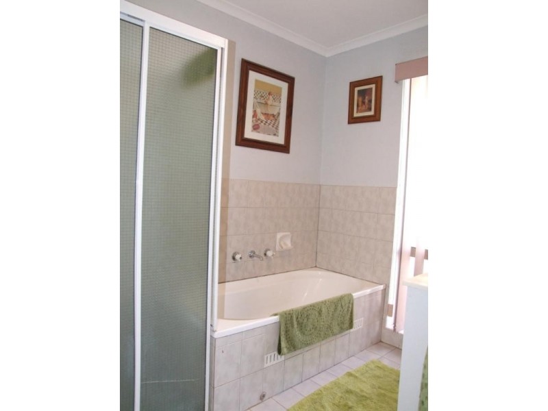 4 Tracey Avenue, Paralowie SA 5108