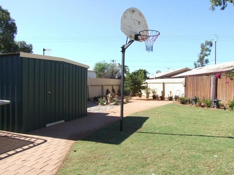 11 Myrtle Court, Parafield Gardens SA 5107