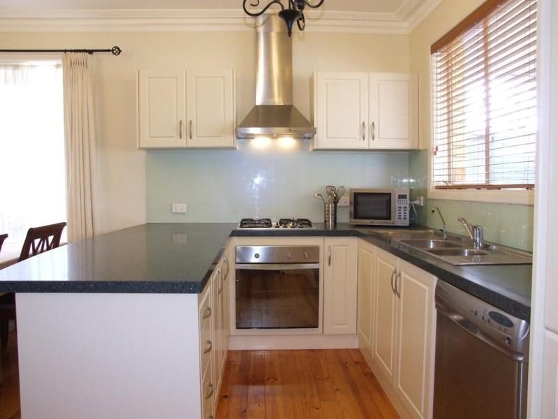 18 Snowdon Avenue, Salisbury East SA 5109