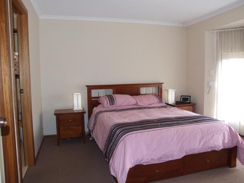 8 Lucy Street, Burton SA 5110