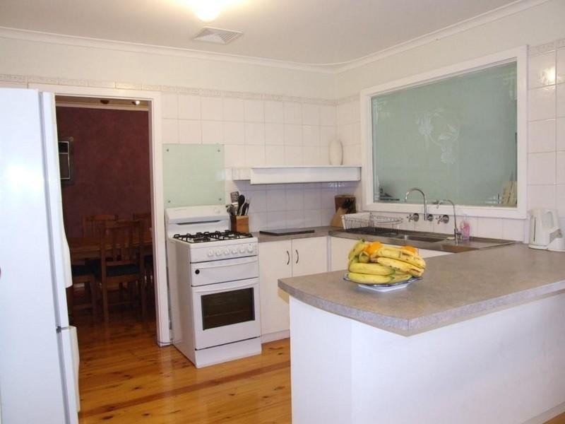 14 Landy Avenue, Gulfview Heights SA 5096